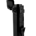 Briquet Vector Quattro noir mat, vue trois quarts - Accessoire élégant.
