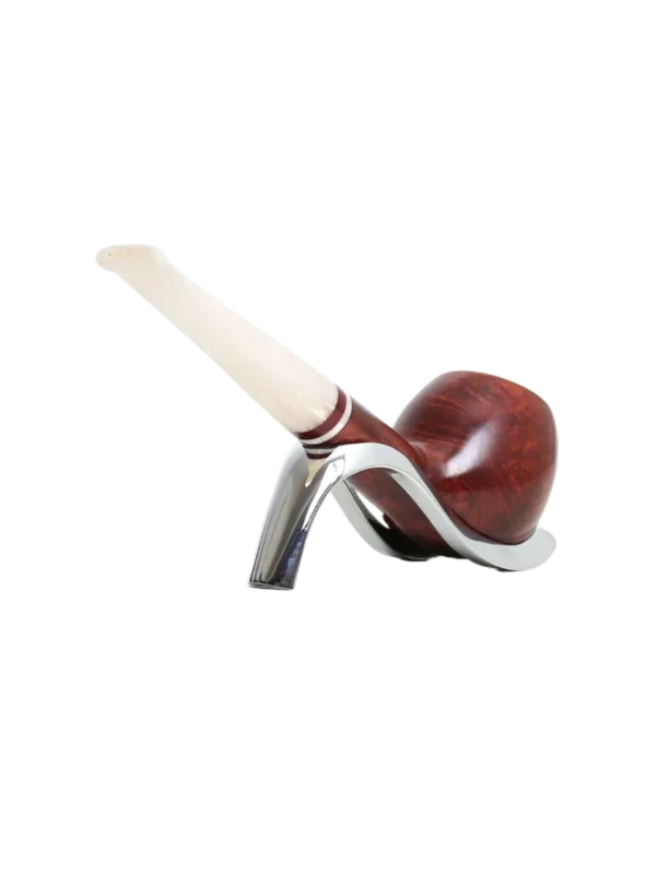 Pipe Savinelli Avorio sur support, vue arrière, forme droite, finition naturelle, filtre 9 mm - A La Civette.