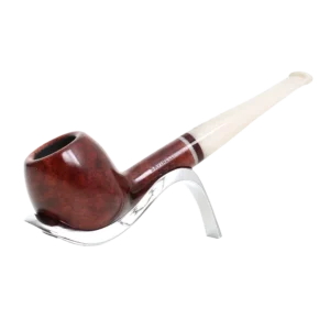 Pipe Savinelli Avorio sur support, vue trois quarts, forme droite, finition naturelle, filtre 9 mm - A La Civette.