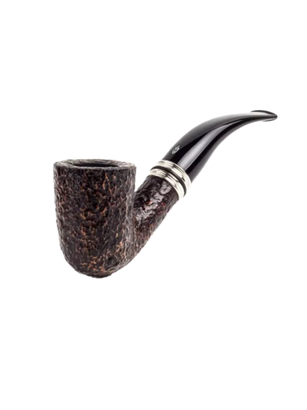 Pipe Savinelli Desigual en vue trois quarts, forme courbée, finition rustique, filtre 9 mm - A La Civette.