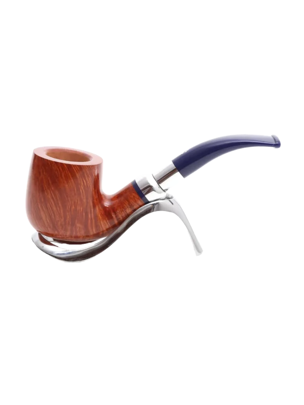 Pipe Savinelli Eleganza 622 sur support, vue de profil, forme courbée, finition naturelle, filtre 9 mm - A La Civette.