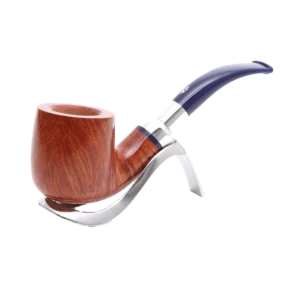 Pipe Savinelli Eleganza sur support, vue trois quarts, forme courbée, finition naturelle, filtre 9 mm - A La Civette.