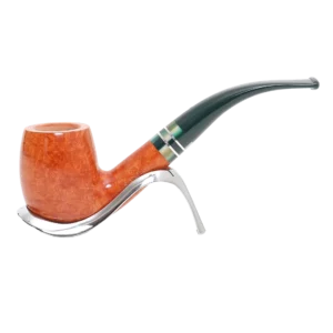 Pipe Savinelli Foresta 606 sur support, vue de profil, forme courbée, finition naturelle, filtre 9 mm - A La Civette.