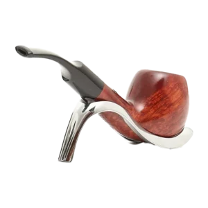 Pipe Savinelli Tennis sur support, vue arrière, forme courbée, finition naturelle, filtre 9 mm - A La Civette.