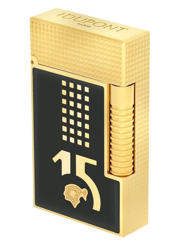Briquet S.T. Dupont Le Grand Dupont Behike noir – Vue trois quarts fermé – Élégance pour amateur de cigares