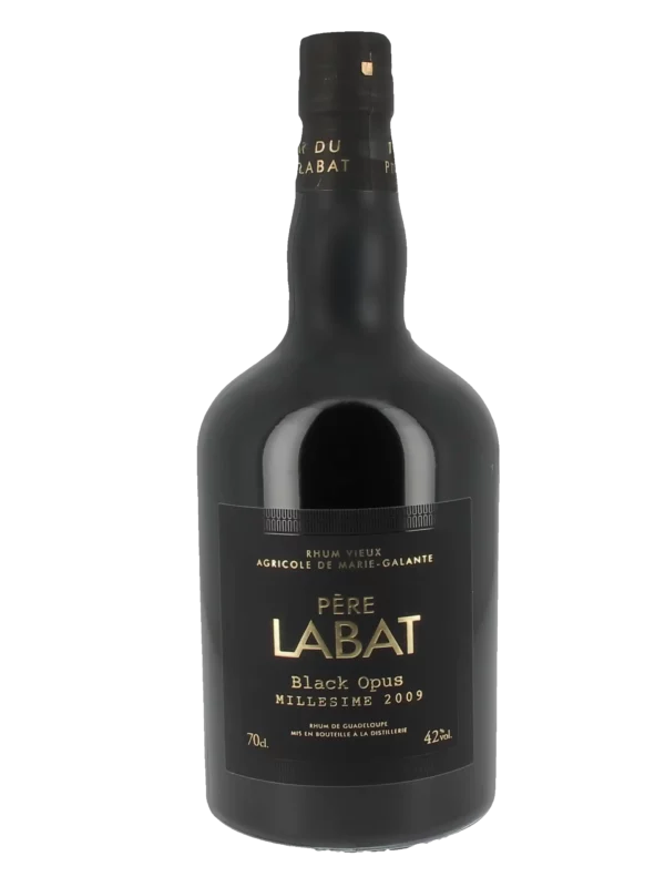 Bouteille de rhum Père Labat Black Opus 2009 vue de face – A La Civette, Paris