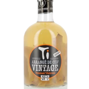 Vue de face de la bouteille de rhum Ti Ced' Vintage Ananas Victoria – Rhum arrangé vieilli haut de gamme