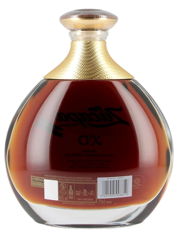 Vue arrière de la bouteille de rhum Zacapa XO – A La Civette