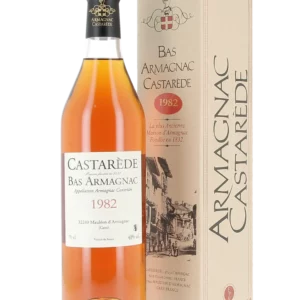 Armagnac Castarède 1982 avec sa boîte et sa bouteille en présentation face avant