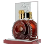Carafe classique du Cognac Rémy Martin Louis XIII vue de face, disponible chez À La Civette