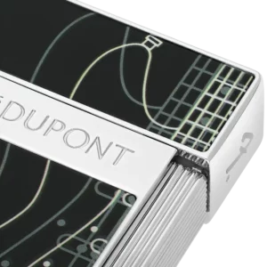 Détail du briquet S.T. Dupont Biggy Fender noir chrome – gros plan sur la finition