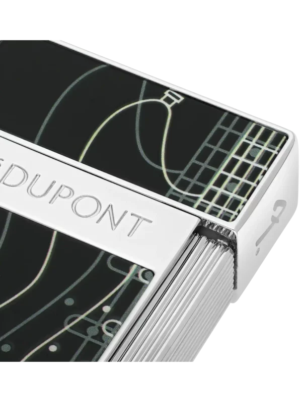 Détail du briquet S.T. Dupont Biggy Fender noir chrome – gros plan sur la finition