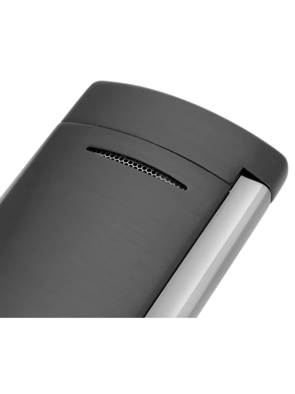 Briquet S.T. Dupont Minijet gunmetal brossé – gros plan sur la finition