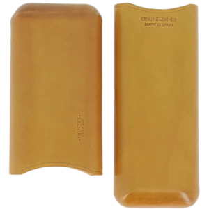 Étui à cigares Montes Munich double en cuir moutarde – ouvert, accessoire pratique et raffiné.