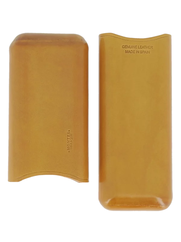 Étui à cigares Montes Munich double en cuir moutarde – ouvert, accessoire pratique et raffiné.