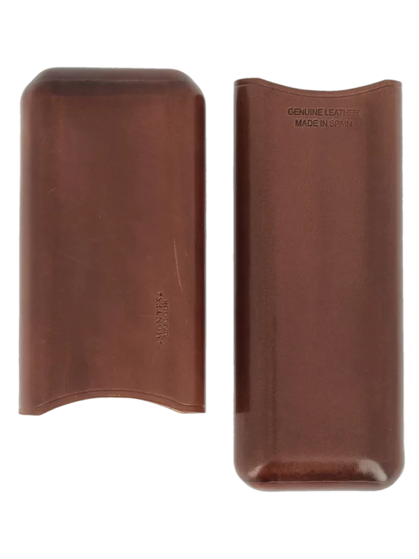 Étui à cigares Montes Roma double en cuir marron – ouvert, accessoire pratique et élégant.