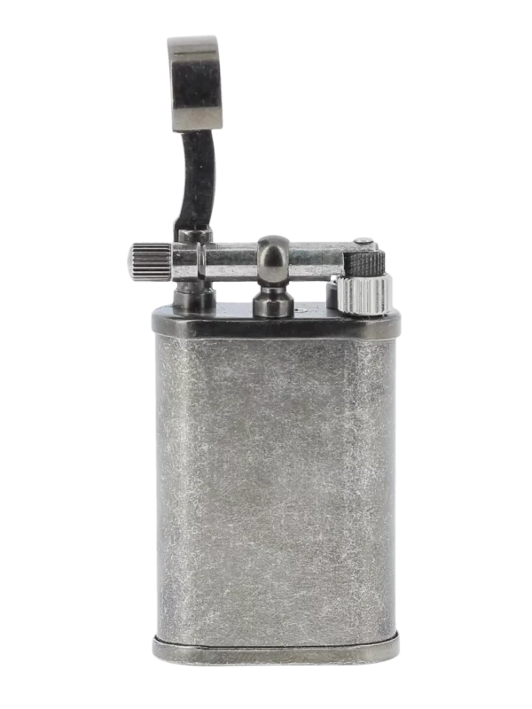 Briquet à pipe Chacom CC106 antik argent ouvert avec son mécanisme apparent.