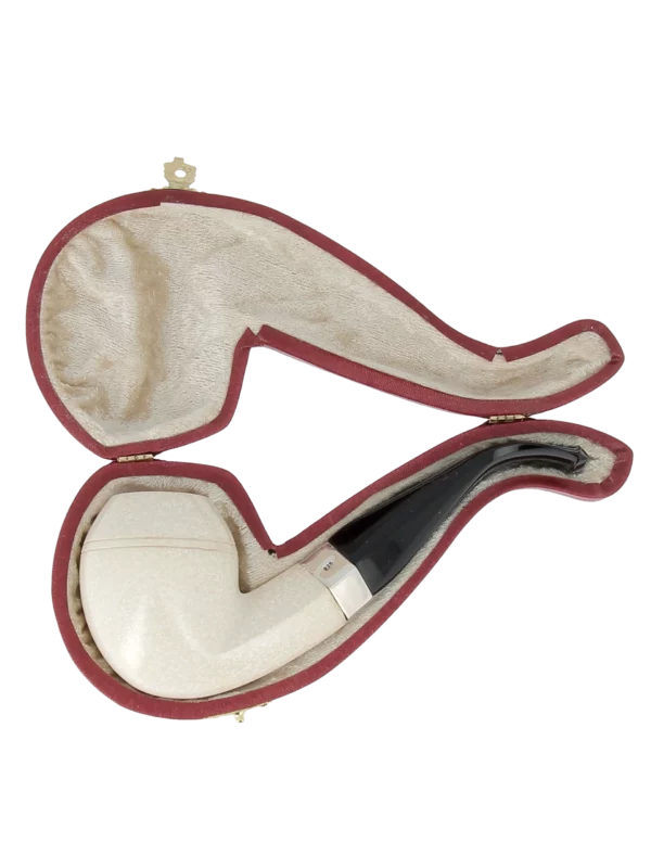 Pipe Levent écume de mer sculptée à la main – n°5 forme Bulldog courbée finition polie filtre 3 mm, présentée dans sa boîte.
