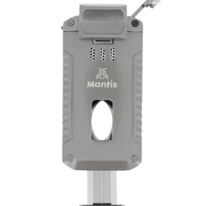 Face avant du briquet Mantis Omni multifonction gris en position ouverte – accessoire haut de gamme chez A La Civette.