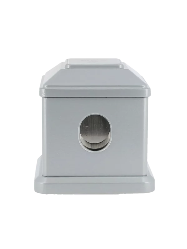 Coupe-cigare Mantis Quadra – face guillotine pour cigares jusqu’à taille 58 – accessoire disponible chez A La Civette Paris.
