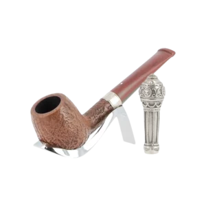Pipe Dunhill Montgolfier 15/40 forme droite, finition sablée avec filtre 3 mm et bourre-pipe – Vue trois quarts sur support – A La Civette Paris.