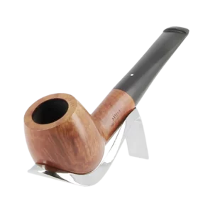 Pipe Dunhill Root Briar 1 Étoile forme droite apple, finition naturelle avec filtre 3 mm – Vue trois quarts sur support – A La Civette Paris.