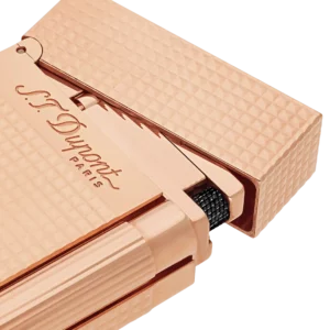 Détail du Briquet S.T. Dupont Ligne 2 pointe de diamant rose – accessoire de luxe pour cigare – A La Civette