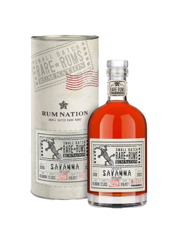 Rhum Rum Nation Savanna Small Batch Rare Rums 2006 2022 – boîte et bouteille vues de face – A La Civette Paris