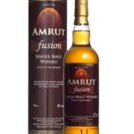 Whisky Amrut Fusion – boîte et bouteille vues de face – A La Civette Paris