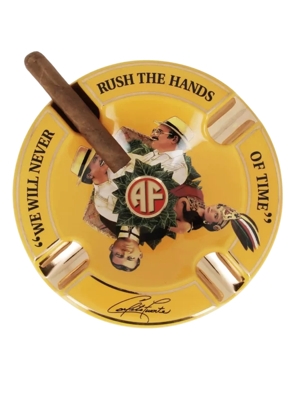 Cendrier Arturo Fuente jaune avec cigare – Accessoires à cigares haut de gamme
