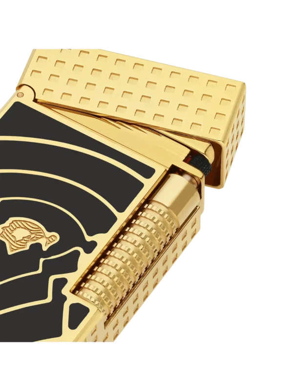Zoom sur le briquet S.T. Dupont Le Grand Dupont Cohiba 60 noir, accessoire à cigares de luxe présenté par A La Civette.