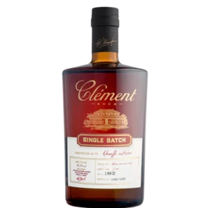 A La Civette Vins et spiritueux, Rhum Clément Single batch chauffe extrême, boîte et bouteille face, spiritueux haut de gamme.
