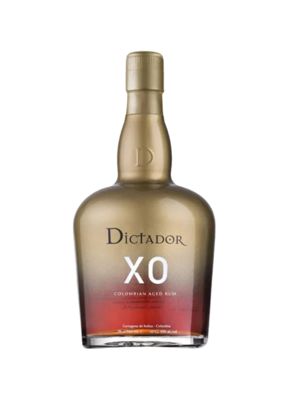 Vue face de la bouteille de rhum Dictador XO Perpetual, spiritueux haut de gamme sélectionné par A La Civette.