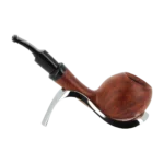 A La Civette Pipes Chacom Anton brun mat by Tom Eltang forme courte finition lisse sans filtre sur support, vue de profil inversé.