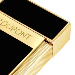 A La Civette accessoires à cigares briquet S.T. Dupont Biggy laque noir et doré nouveau visuel zoom
