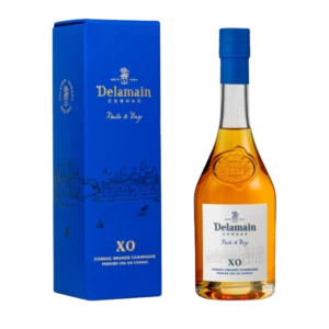 Cognac Delamain Pale & Dry XO en 20 cl et sa bouteille, l'un comme l'autre présentés de face.
