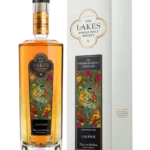 Whisky The Lakes Equinox, bouteille et boîte d'emballage rassemblées et vues chacune de face.